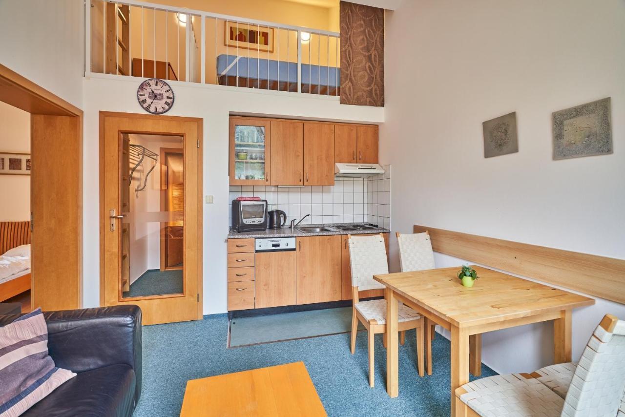 פק פוד סנז'קו Poustevnik Apartments מראה חיצוני תמונה